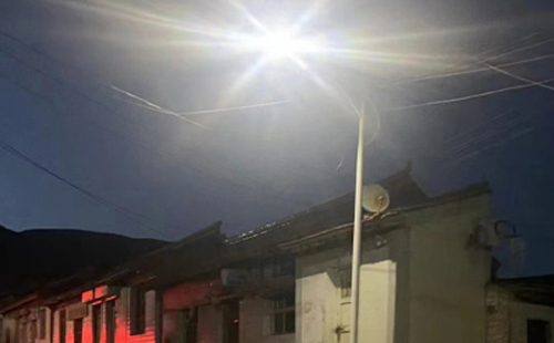 农村院子里最适合的陇西太阳能路灯亮度与安装要点